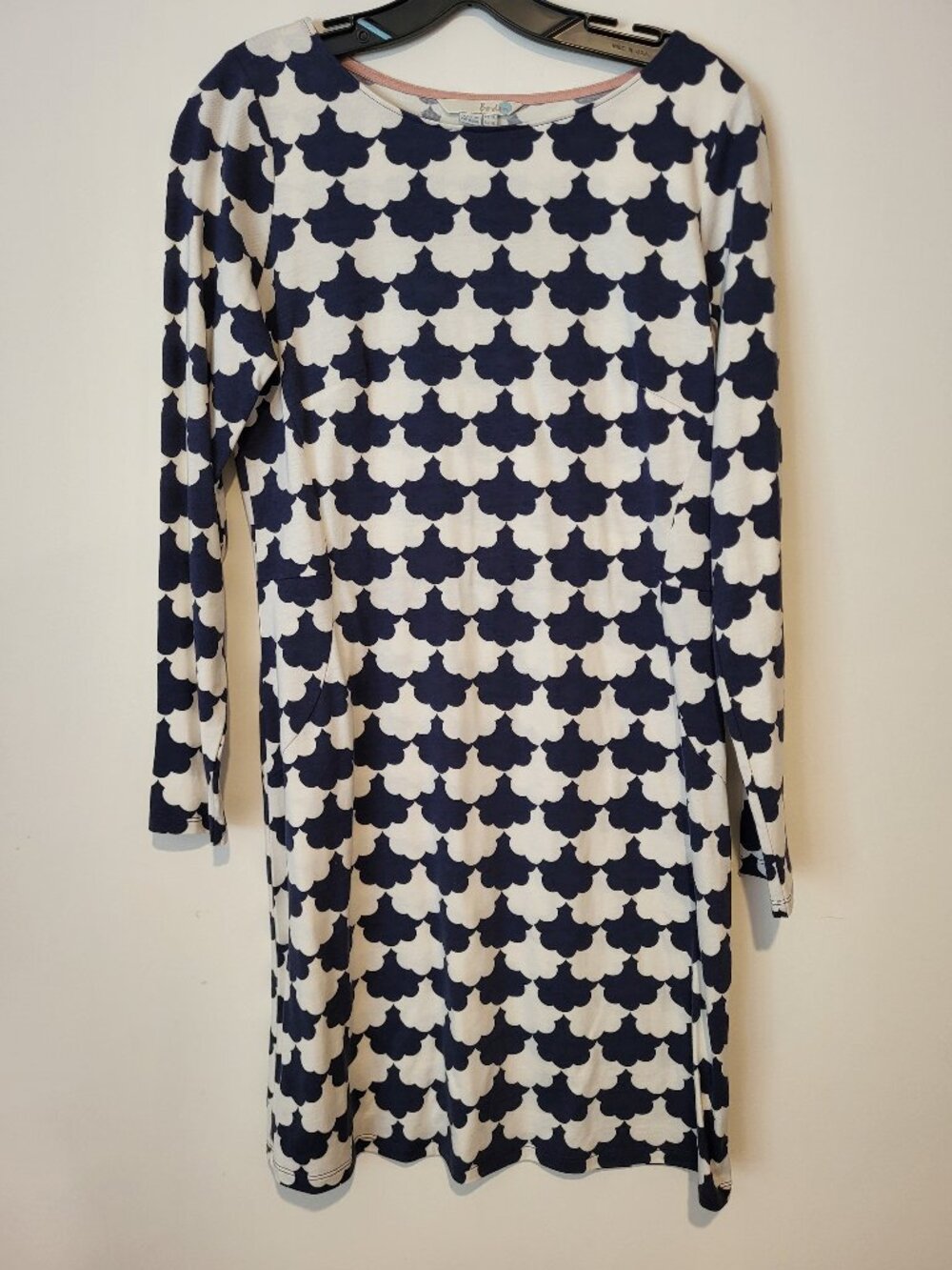 Boden navy and white above the knee t-shirt material dress. Size 8L. Never worn.